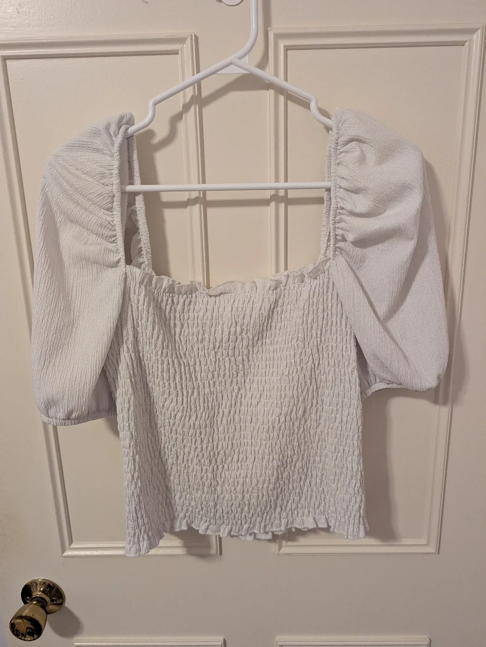 H&M White Puff Sleeve Smocked Top - Picture 2 of 3